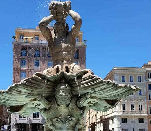 fuente del Tritón en Roma